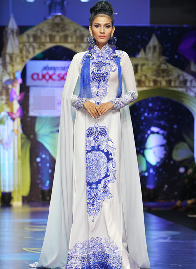 blue ao dai