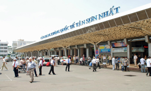 Vietnam customs thwart attempt to smuggle cameras from Hong Kong