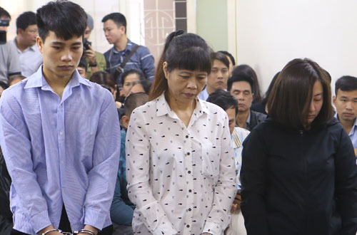 The three defendants involving in the fire at the karaoke bar that kills 13 people in November 2016: Hoang Van Tuan (R), Le Thi Thi and Nguyen Dieu Lieu Linh. Photo by VnExpress/Viet Dung