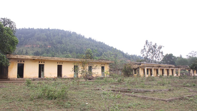 The scenery is devastated and deserted at Da Bac leprosy center facility. Photo by VnExpress/ Thuy An