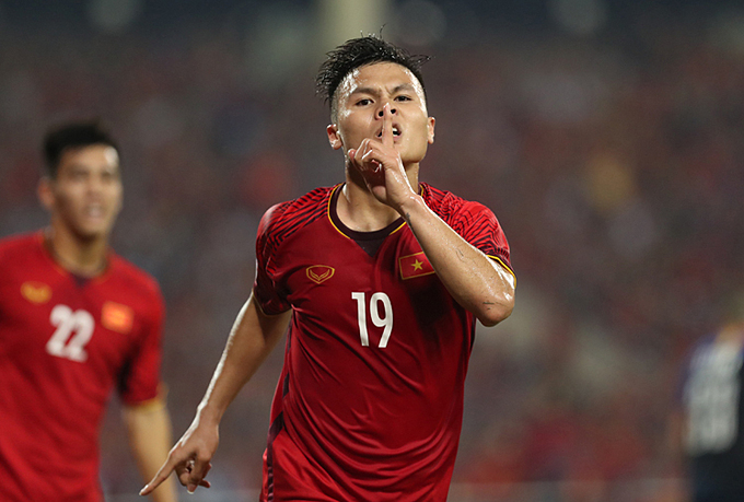 Three Footballers Pitch Up In Forbes Vietnam S 30 Under 30 Vnexpress International