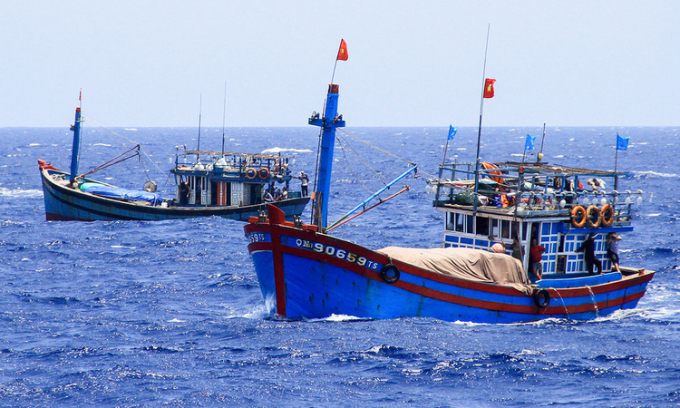 US senators condemn China sinking Vietnamese fishing vessel