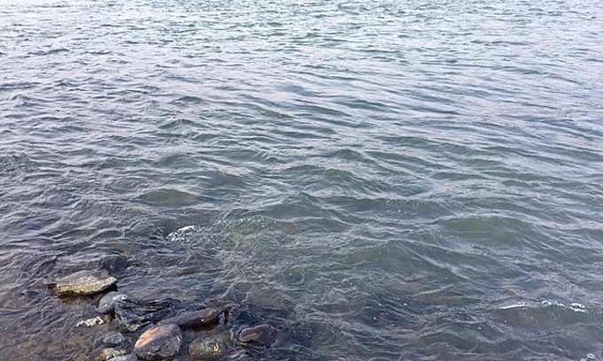 Red River's clear colors blamed on dams, pollution - VnExpress International - Vimarsana News