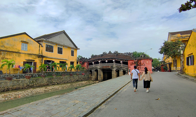 New year brings more of same problems for tourism workers - VnExpress International - Vimarsana News