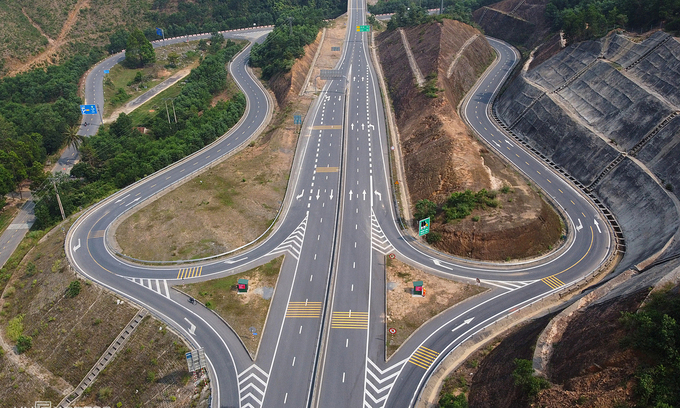 Highway through central Vietnam national park now open - Vimarsana News