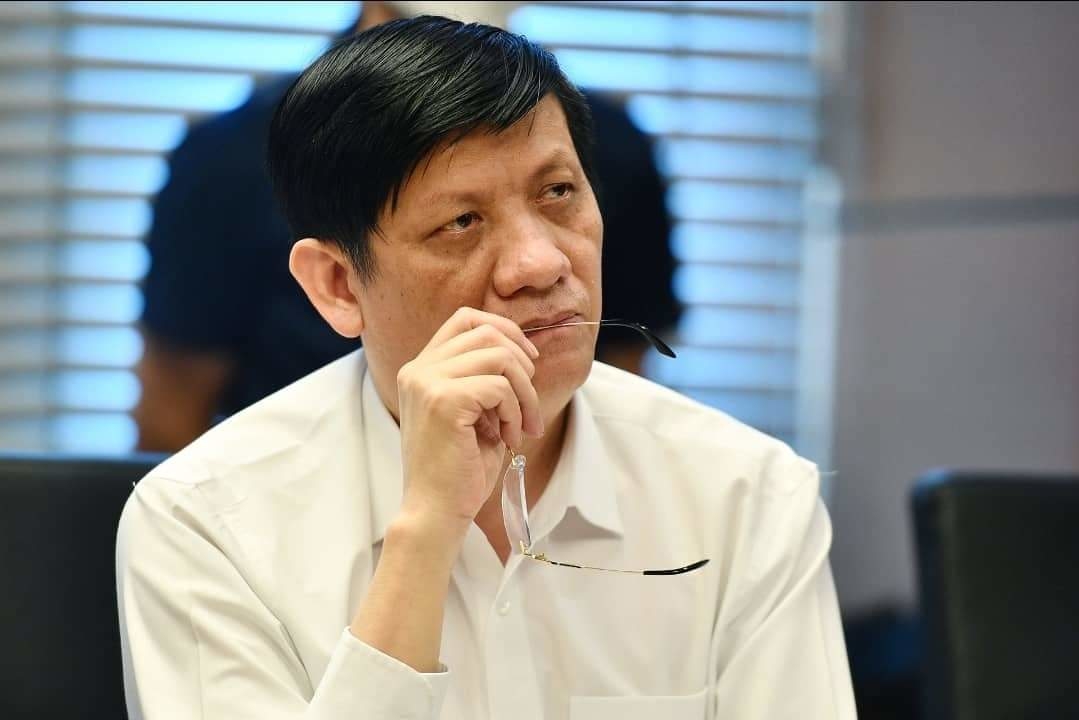 Health Minister Nguyen Thanh Long attends a National Assembly meeting in Hanoi, May 26, 2022. Photo by VnExpress/Hoang Phong