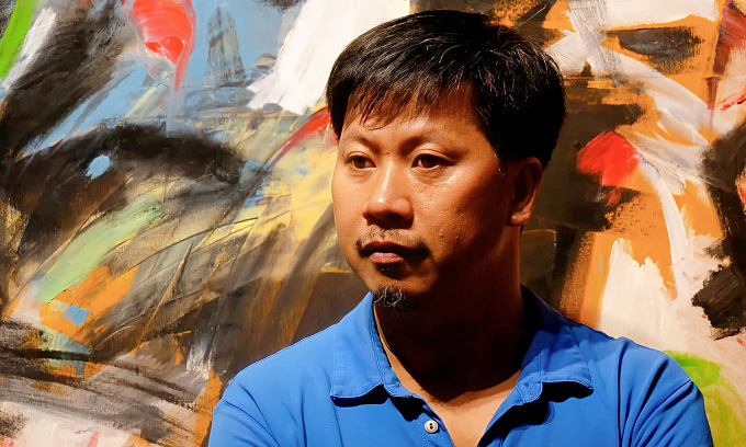 HCMC allows artist of 'unlicensed exhibition' to retain paintings - Vimarsana News